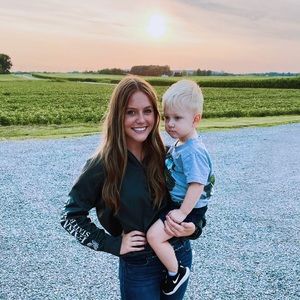 Meet your Posher, Olivia